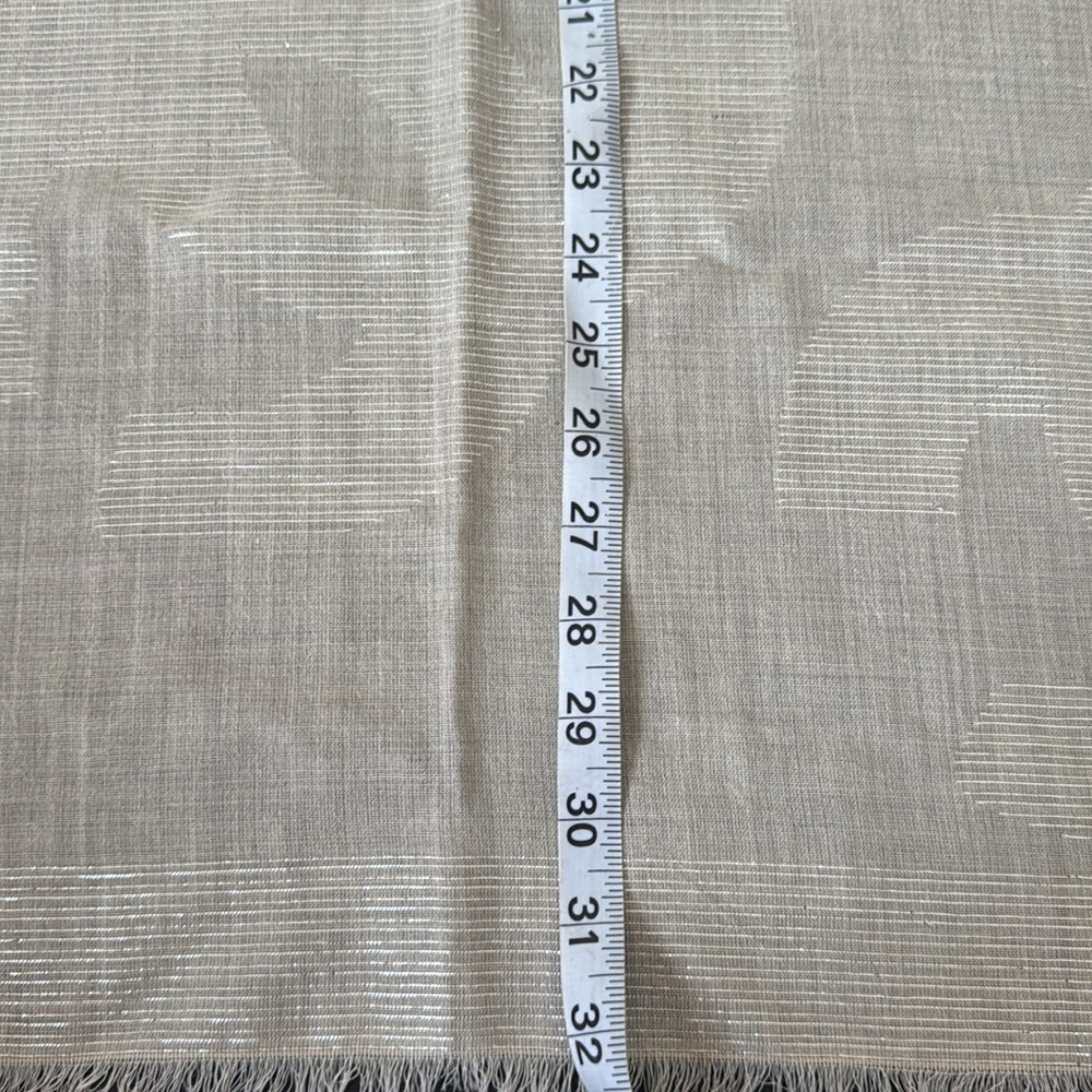 Authentic Chanel scarf - Picture 7 of 8